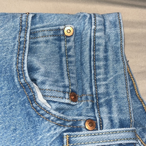 Levi’s 501 Jeans for Women - Picture 4 of 4